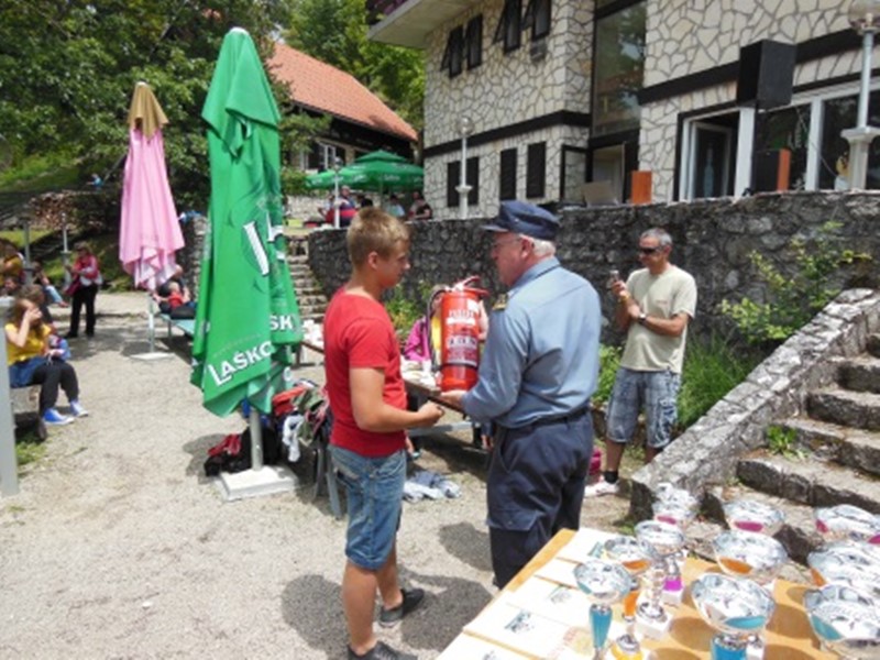 Srečanje mladine na Lisci 2014 037.JPG